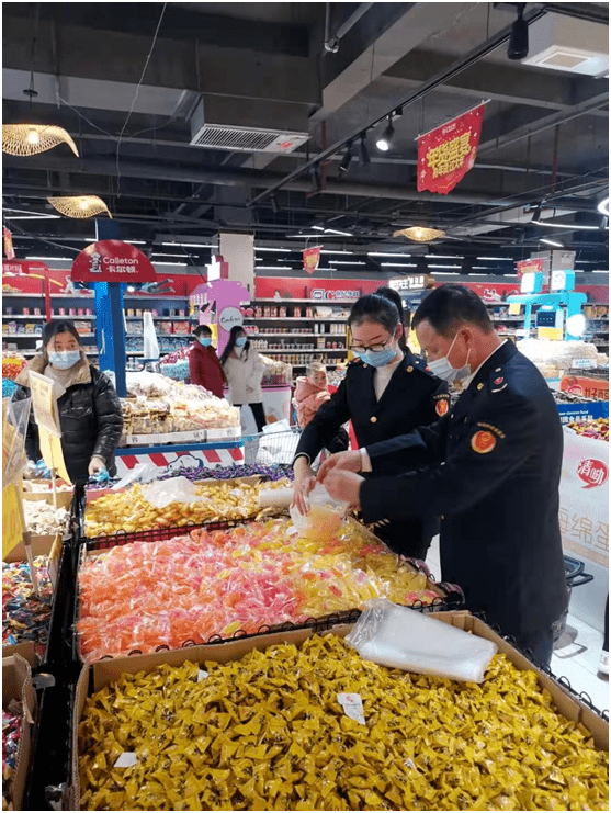 永新县市场监管局开展节前食品专项监督抽检 严把食用农产品批发安全关